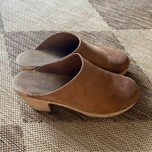 Brown Leather Clogs